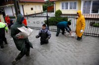 Ливни и шквалистый ветер в Венгрии привели к подтоплению