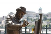 В Будапеште открыли памятник известному закарпатскому художнику