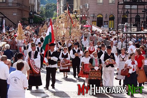 Сегодня в Венгрии празднуют День Святого Иштвана