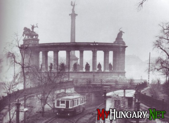 Площадь Героев, или вся история Венгрии в камне