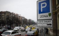 С 24 декабря по 2 января можно бесплатно припарковаться практически в любом месте Будапешта