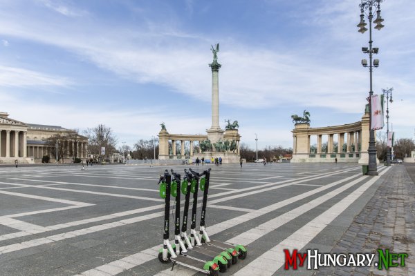 Из-за эпидемии коронавируса количество туристов в Будапеште резко сократилось (фото)