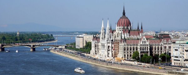Получение ВНЖ в Венгрии