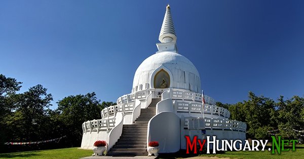 Буддистская Ступа Мира в Венгрии