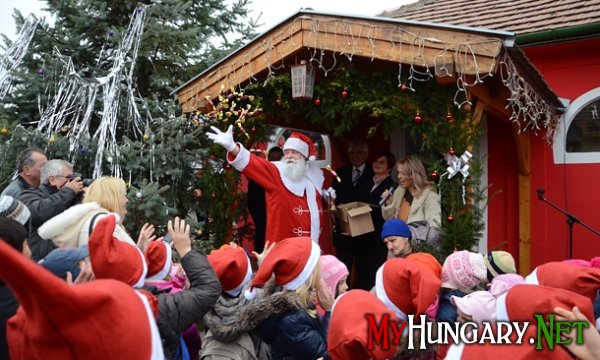 Сегодня в Венгрии празднуют День Святого Микулаша
